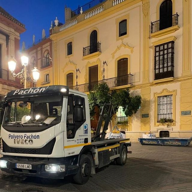 Vehículo para construcción
